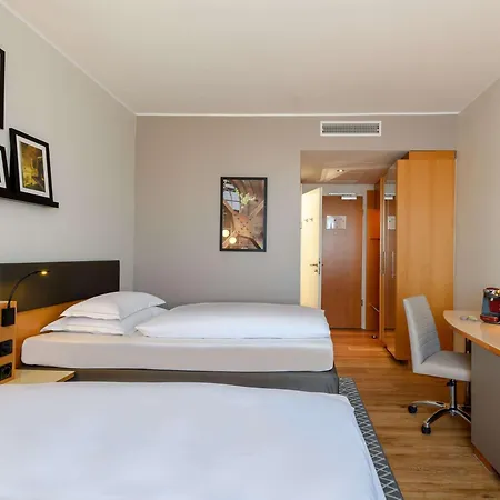 Mercure Hotel 4*