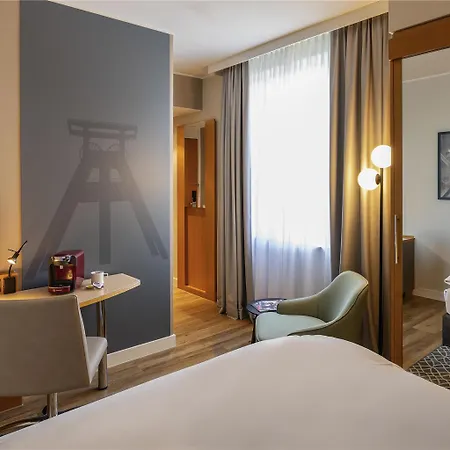 波鸿市美居酒店 4*