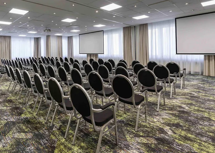 波鸿市美居酒店 酒店