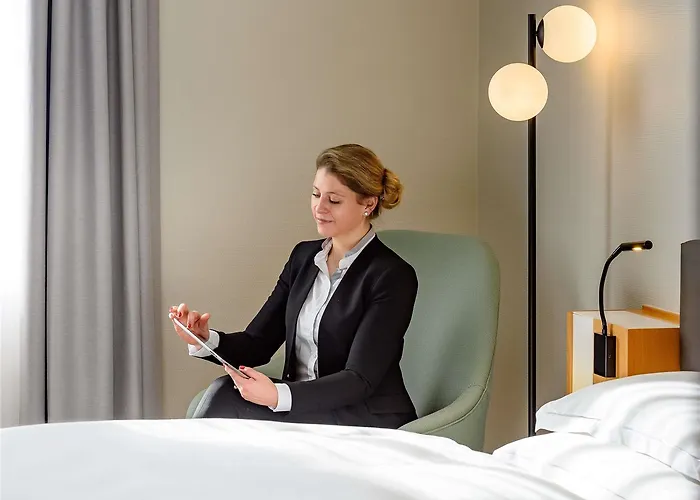 머큐어 시티 호텔 4*